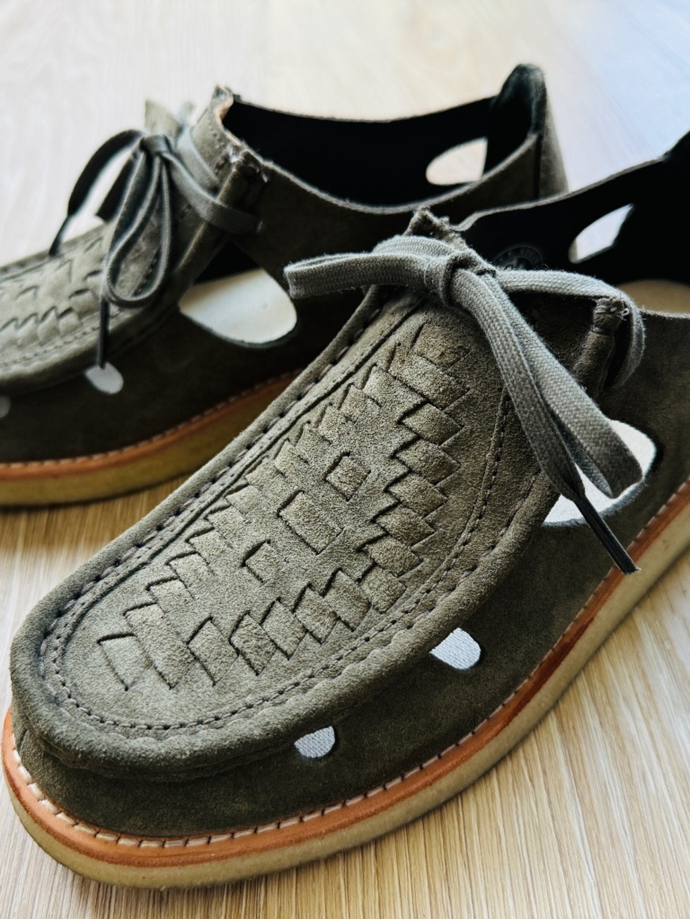 Kith x Clarks Wallabee Collab Olive Suede Shoe - Unisex M 5.5 / W 7